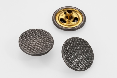 钮扣源头厂家如何解决金属钮扣的氧化生锈问题？