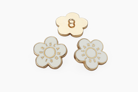 服装定制金属纽扣要如何选择合适的厂家？