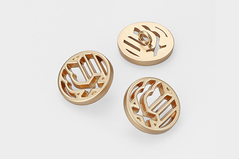 定制服装金属纽扣有哪些优势？