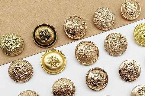 松记是如何确保每一颗金属纽扣都做到高质量的？