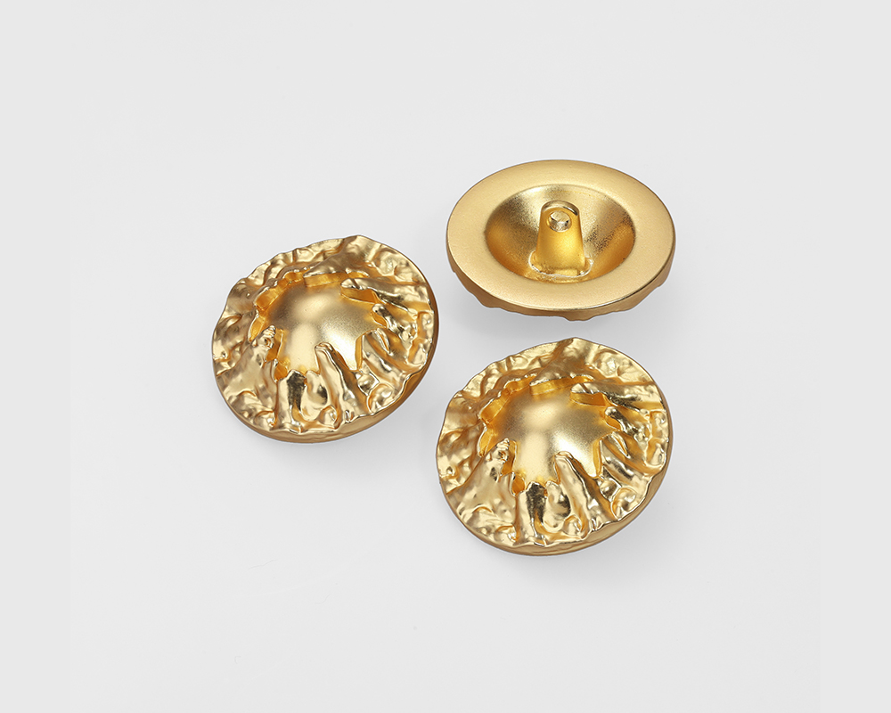 一颗纽扣怎么提升整件服装的高级感