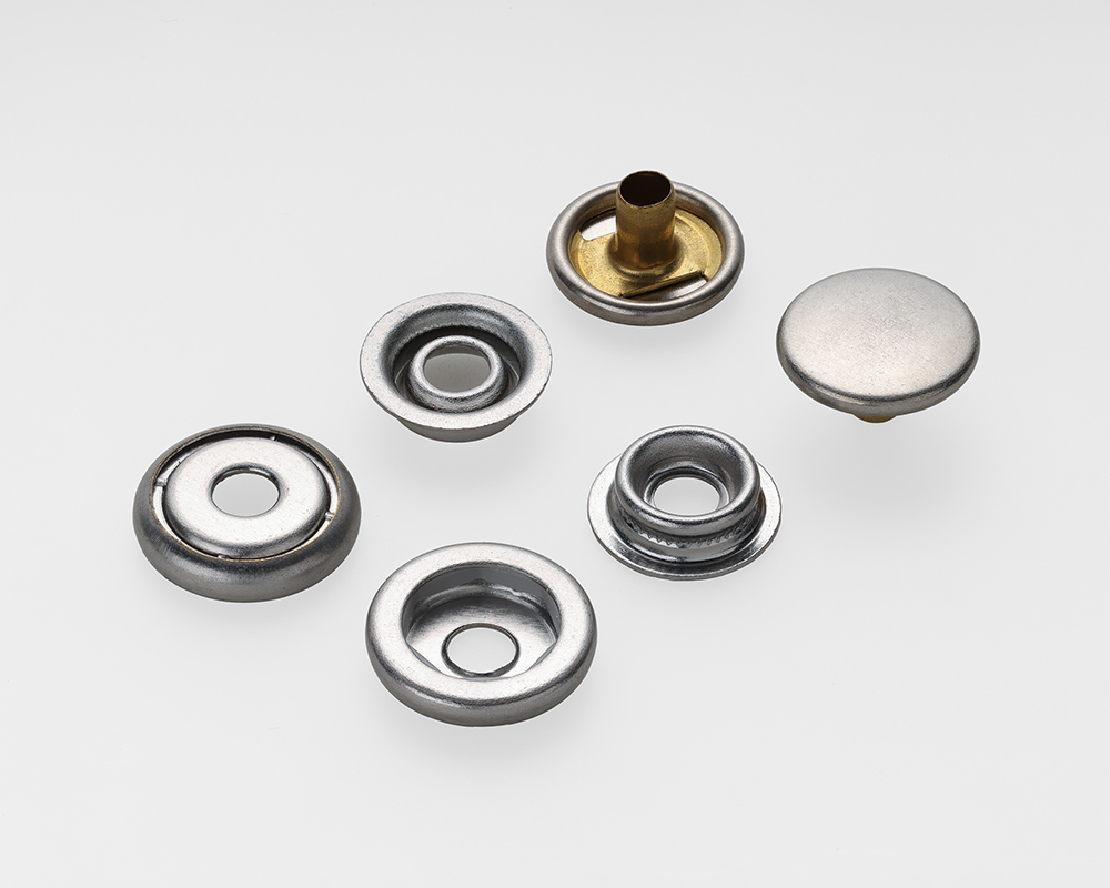 服装行业定制金属纽扣需要注意什么？