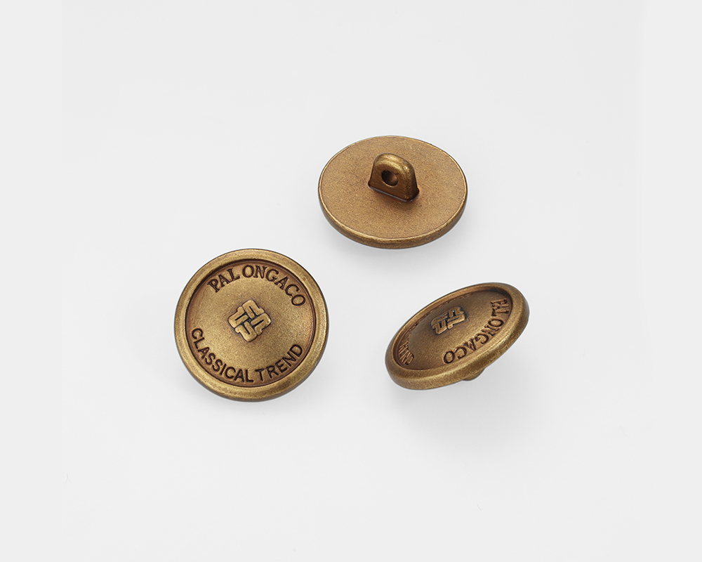 金属四合扣在服装中是如何应用的?