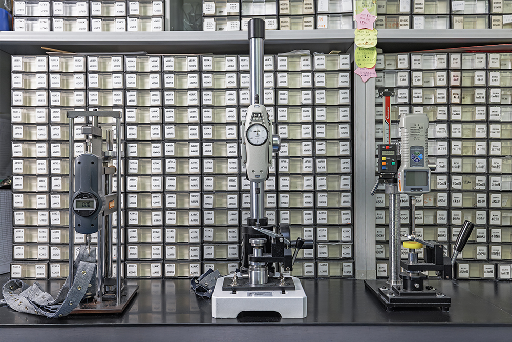 童装金属纽扣和普通服装金属扣的区别是什么？