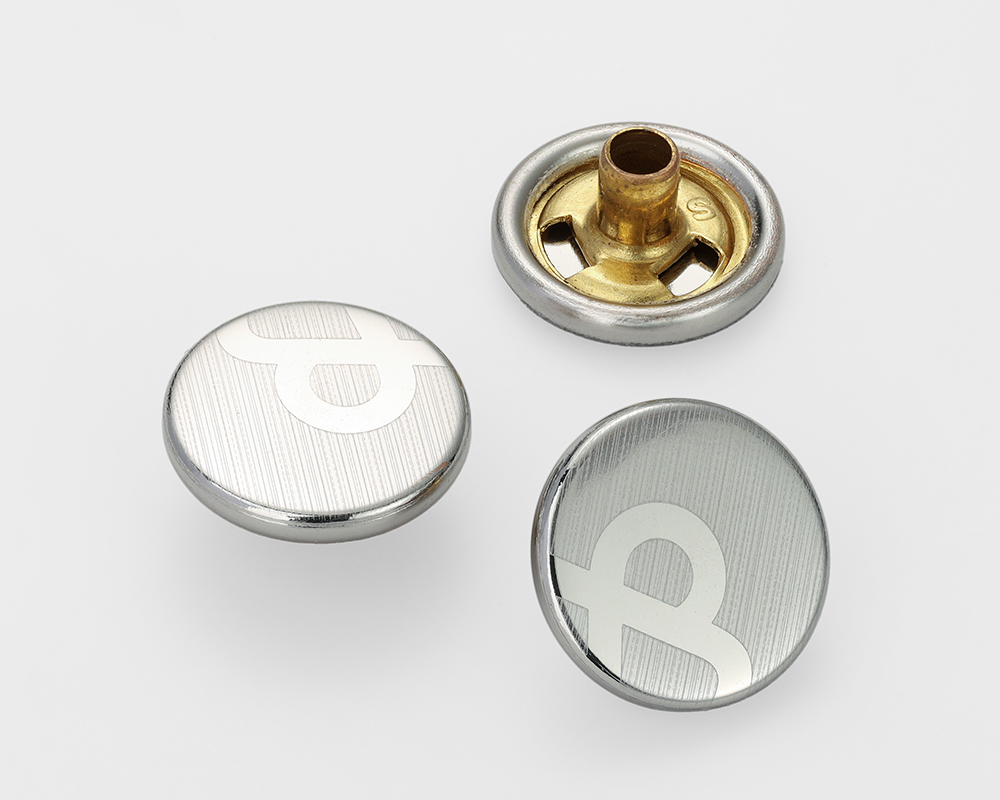 松记：TALBOTS女装品牌定制金属纽扣案例