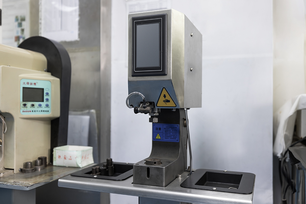 箱包工厂采购鸡眼金属扣时的注意点