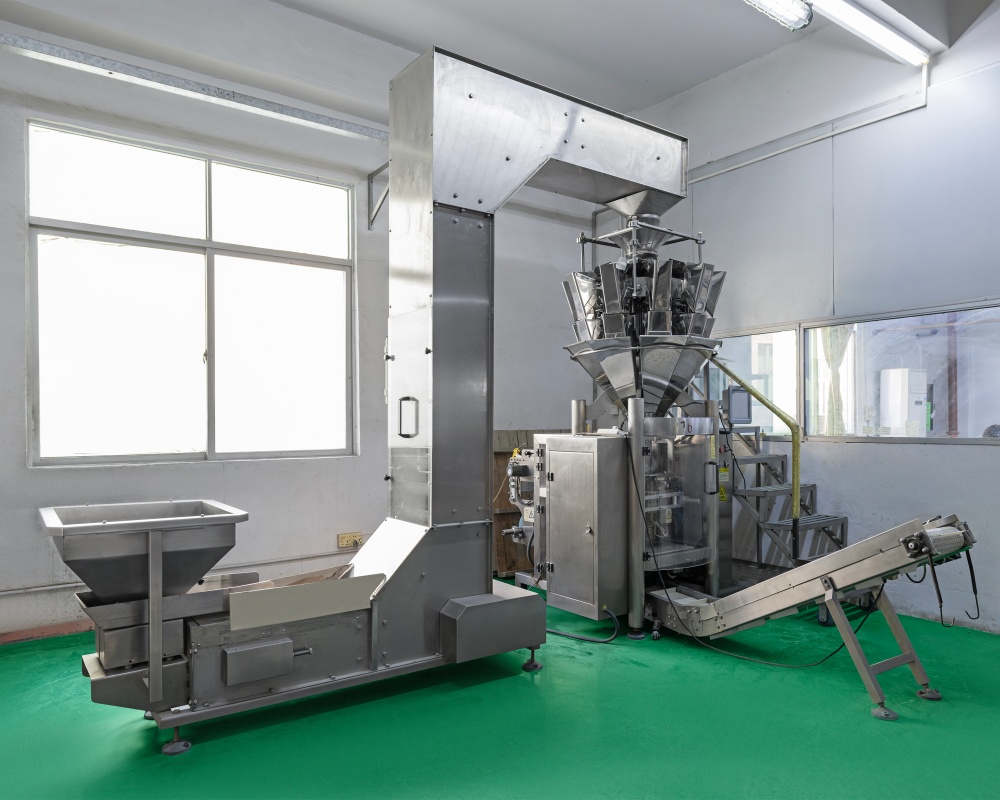 高端女装金属钮扣,女装纽扣源头工厂,女装品牌如何选择有质感的金属纽扣造型