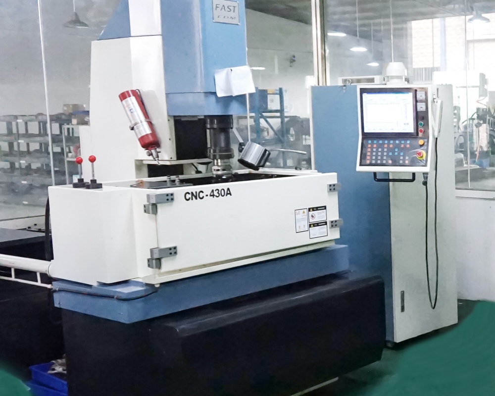 金属钮扣厂家,高端金属钮扣厂家,金属钮扣厂家如何确保高端品牌钮扣需求量