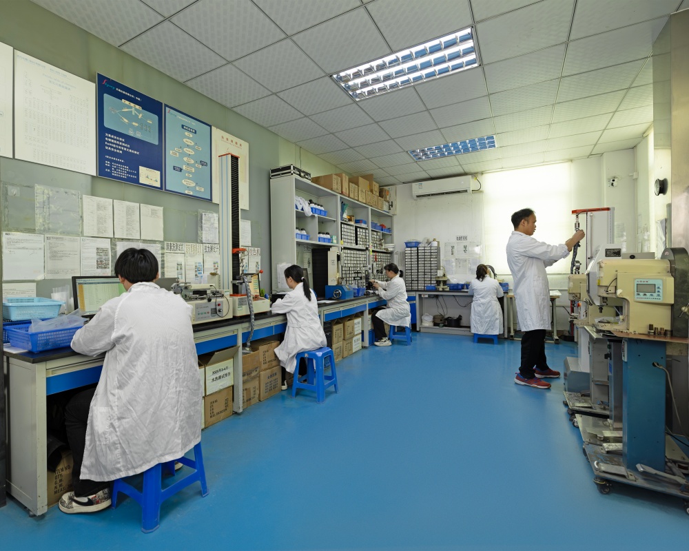 金属纽扣定制,金属纽扣定制厂家,金属纽扣源头厂家如何实现量产的快速响应